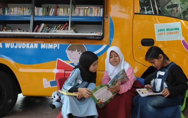 Hari Buku Anak Internasional, Ini 5 Langkah Tumbuhkan Ketertarikan Baca Anak